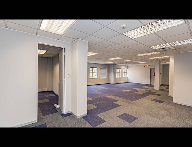 315M² OFFICE TO LET IN FERNDALE